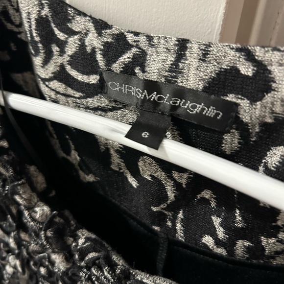 Chris McLaughlin size 6 black white ruffle dress euc fully lined stretchy - Picture 10 of 11